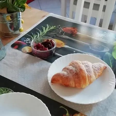 Frühstückspension La Casa Dei Frutti Di Bosco Garlasco